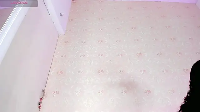 AMAIAA LOVE online show from 02/17/25, 03:20