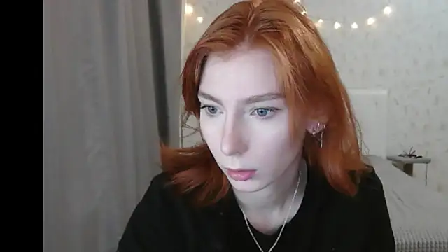 Snapshot of KateBunny chatting on 01/03/25, 12:52 KateBunny online show from 01/03/25, 12:52