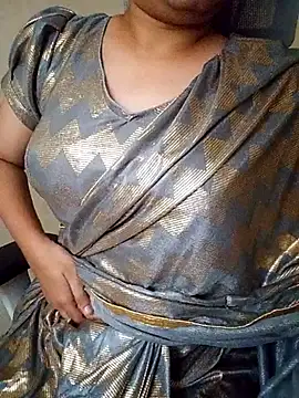 Snapshot of Indianhyna chatting on 09/24/25, 07:12 Indianhyna online show from 09/24/25, 07:12