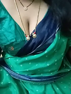 Snapshot of your-sameera chatting on 06/23/26, 04:32 your-sameera online show from 06/23/26, 04:32