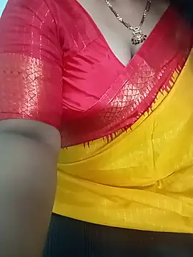 Snapshot of your-sameera chatting on 07/06/26, 05:15 your-sameera online show from 07/06/26, 05:15