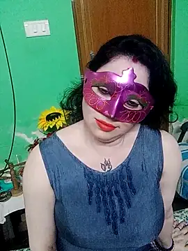 Snapshot of Raja_Ranii chatting on 03/04/25, 06:18 Raja Ranii online show from 03/04/25, 06:18