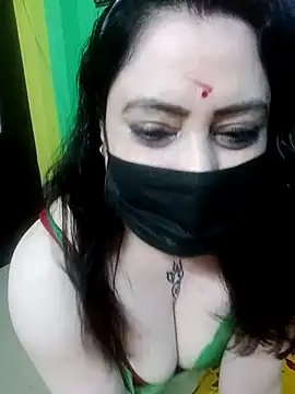 Snapshot of Raja_Ranii chatting on 03/07/25, 02:12 Raja Ranii online show from 03/07/25, 02:12