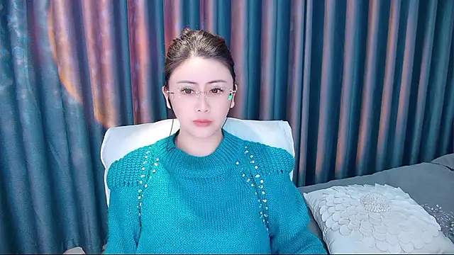 Snapshot of Daisy7_11 chatting on 11/26/25, 01:23 Daisy7 11 online show from 11/26/25, 01:23