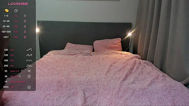 jesssicamooon online show from 11/25/25, 09:15