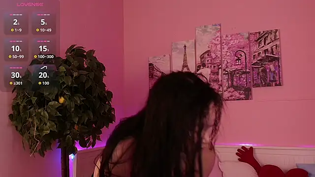 Inari Okami  online show from 11/06/25, 09:05