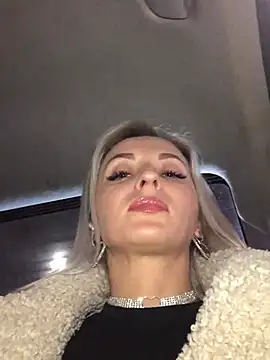 Diamond Bunny  online show from 01/15/25, 02:56