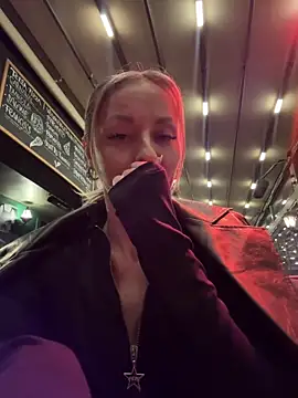 Diamond Bunny  online show from 02/02/26, 03:55