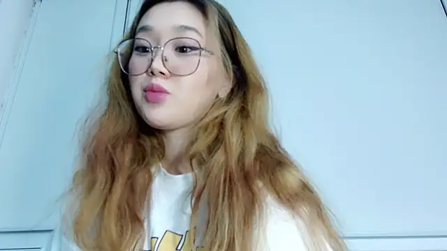 Jennatyan online show from 11/19/25, 12:38