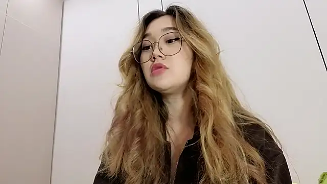 Jennatyan online show from 01/08/26, 10:17