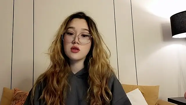 Jennatyan online show from 03/04/26, 12:44