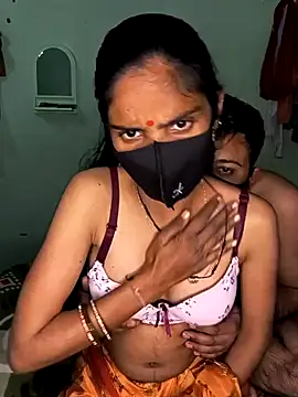 Snapshot of cute_simmy0 chatting on 12/27/24, 03:37 cute simmy0 online show from 12/27/24, 03:37