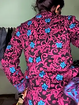 Snapshot of cute_simmy0 chatting on 01/19/25, 04:57 cute simmy0 online show from 01/19/25, 04:57