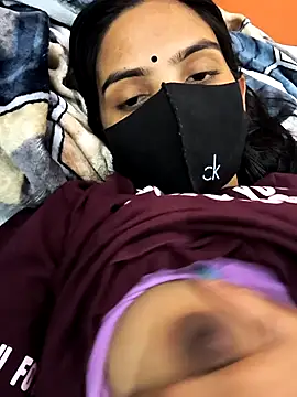 cute simmy0 online show from 04/11/26, 02:43