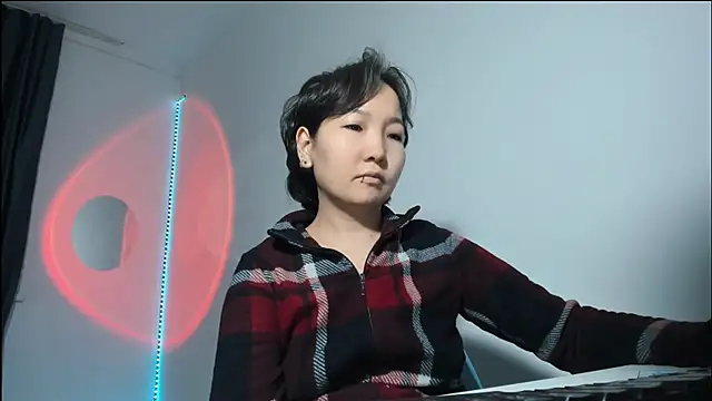 himeros goddess online show from 12/15/24, 12:40