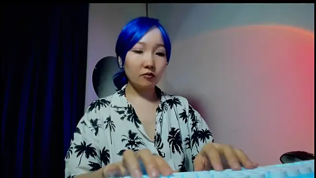 himeros goddess online show from 09/28/25, 11:32