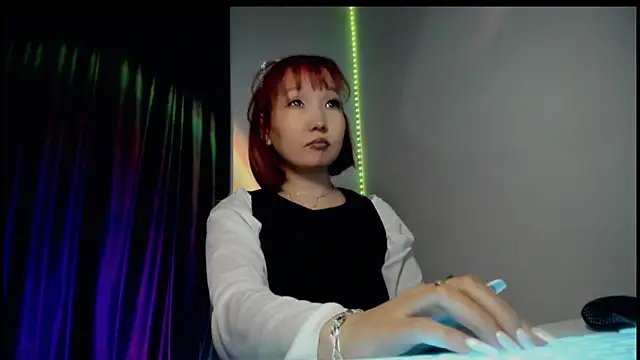 himeros goddess online show from 10/10/25, 08:24