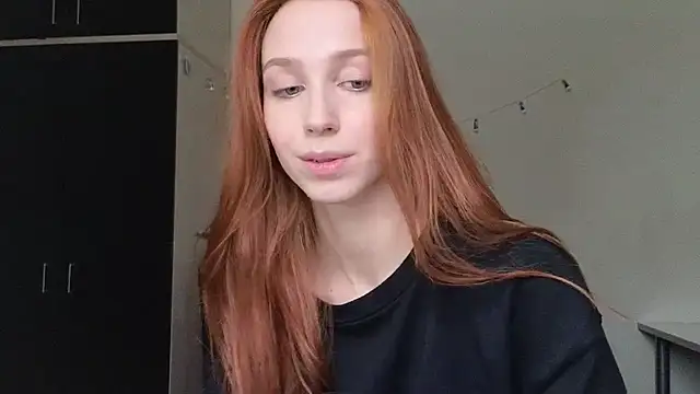 Mary Av online show from 03/02/25, 01:05