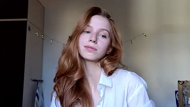 Mary Av online show from 09/14/25, 05:17
