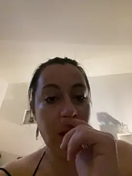 Lyannabuena69 online show from 03/02/26, 02:14