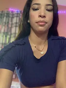 Snapshot of Nicole_cute1 chatting on 12/29/24, 07:00 Nicole cute1 online show from 12/29/24, 07:00