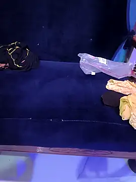 kaveerpooja947 online show from 04/27/26, 05:22