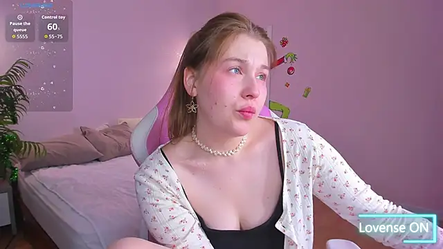 Colleen Blake online show from 12/14/25, 04:45