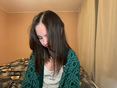 Snapshot of lalallalalaa- chatting on 02/04/25, 02:39 lalallalalaa- online show from 02/04/25, 02:39