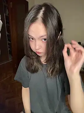 Snapshot of lalallalalaa- chatting on 03/19/25, 08:34 lalallalalaa- online show from 03/19/25, 08:34