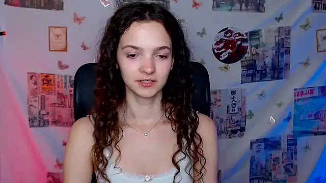  SusieSu  online show from 05/20/26, 04:57