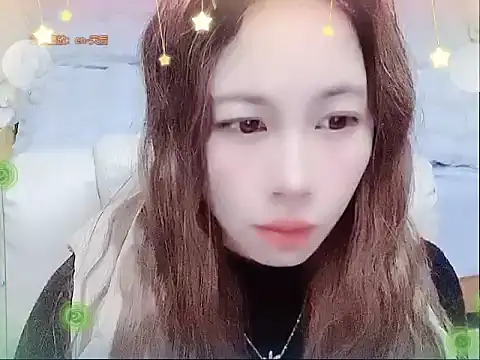 Snapshot of miumiu822 chatting on 01/04/25, 11:43 miumiu822 online show from 01/04/25, 11:43