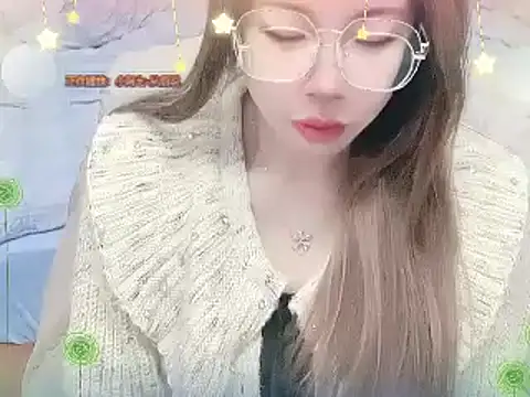 Snapshot of miumiu822 chatting on 01/17/25, 05:42 miumiu822 online show from 01/17/25, 05:42