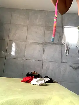 Gabrielleof online show from 11/21/25, 01:43