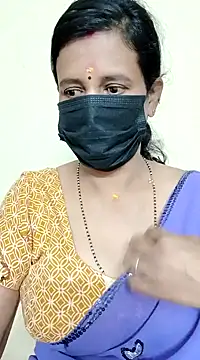 Snapshot of akshara_22 chatting on 12/13/24, 05:21 akshara 22 online show from 12/13/24, 05:21