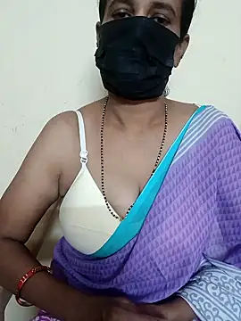 Snapshot of akshara_22 chatting on 12/18/24, 01:45 akshara 22 online show from 12/18/24, 01:45