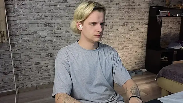 koosssttyaa online show from 03/10/25, 08:34