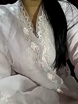 Snapshot of Anamika_Kapoor chatting on 01/28/25, 08:58 Anamika Kapoor online show from 01/28/25, 08:58