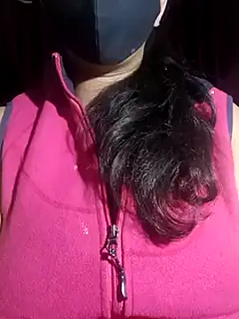 Snapshot of Anamika_Kapoor chatting on 02/12/25, 08:50 Anamika Kapoor online show from 02/12/25, 08:50