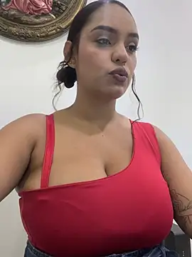 Snapshot of Sara-77 chatting on 05/21/26, 11:45 Sara-77 online show from 05/21/26, 11:45