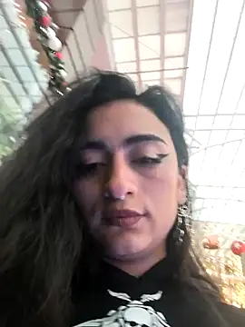 Lila Desiree online show from 11/26/25, 10:22