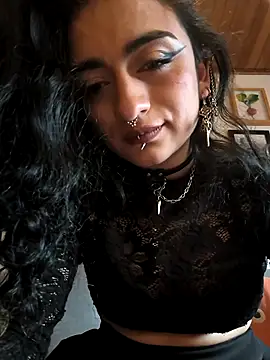 Lila Desiree online show from 12/05/25, 07:10