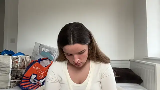 maisiesmithx online show from 04/10/26, 01:38