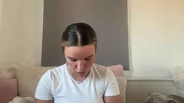 Snapshot of maisiesmithx chatting on 07/19/26, 06:22 maisiesmithx online show from 07/19/26, 06:22