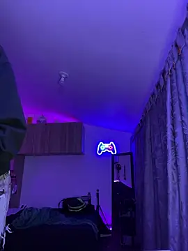 sue   0 online show from 03/18/25, 12:05