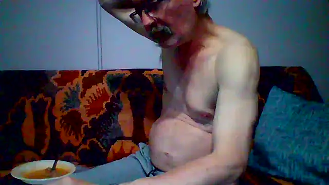 Snapshot of loverboyxxx69 chatting on 04/24/26, 06:54 loverboyxxx69 online show from 04/24/26, 06:54