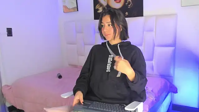 Antonella Fontanna online show from 01/25/25, 08:10