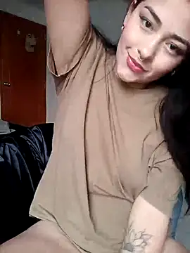 Snapshot of SophieWinslow chatting on 03/15/25, 10:55 SophieWinslow online show from 03/15/25, 10:55