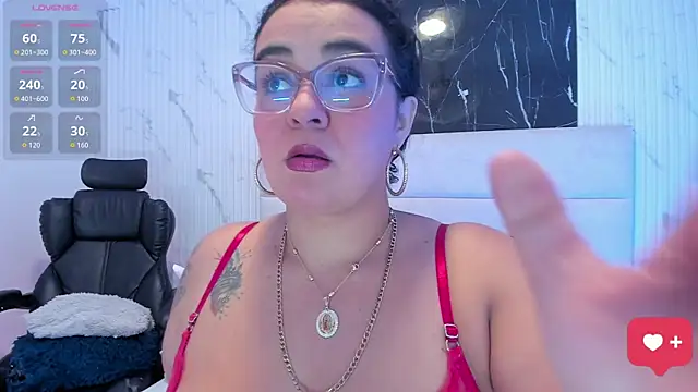 Reginavegaa online show from 07/21/26, 11:34
