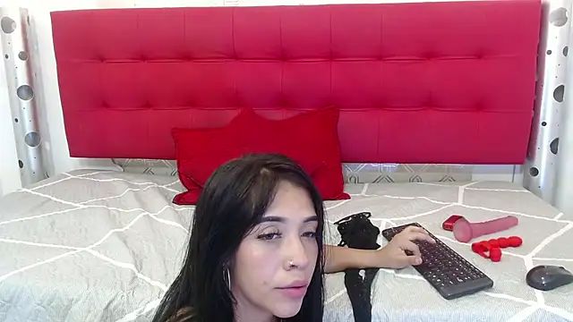 zhamira 21 online show from 02/07/25, 08:10