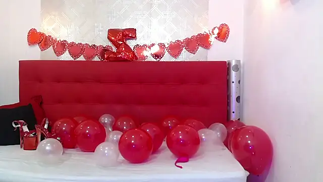 zhamira 21 online show from 02/13/25, 08:34